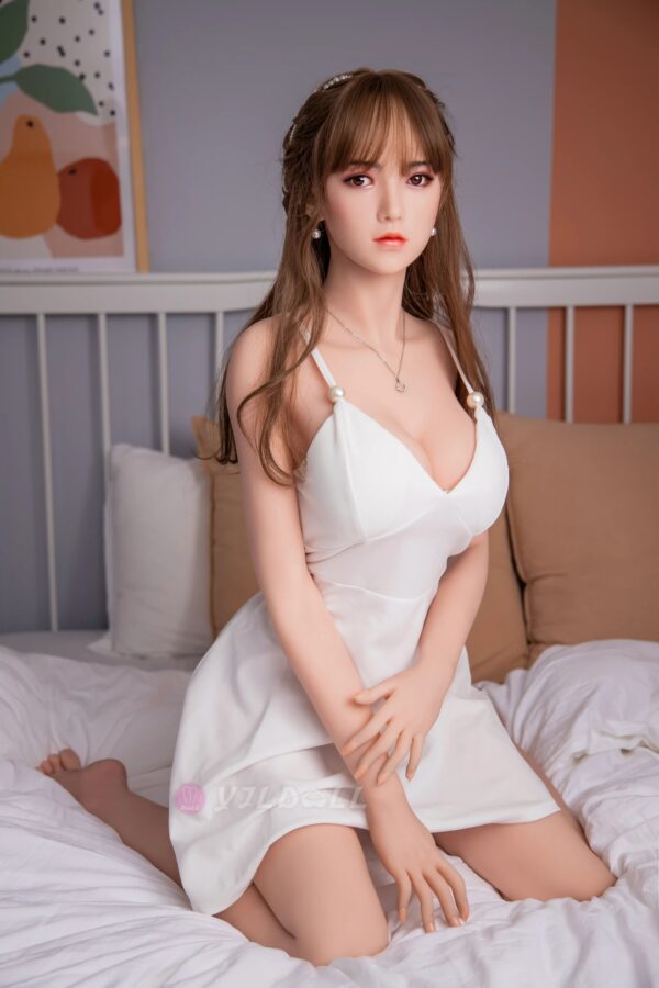 Huang Yan - Image 4